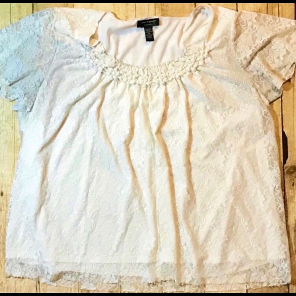 Cable & Gauge Plus Flutter Blouse